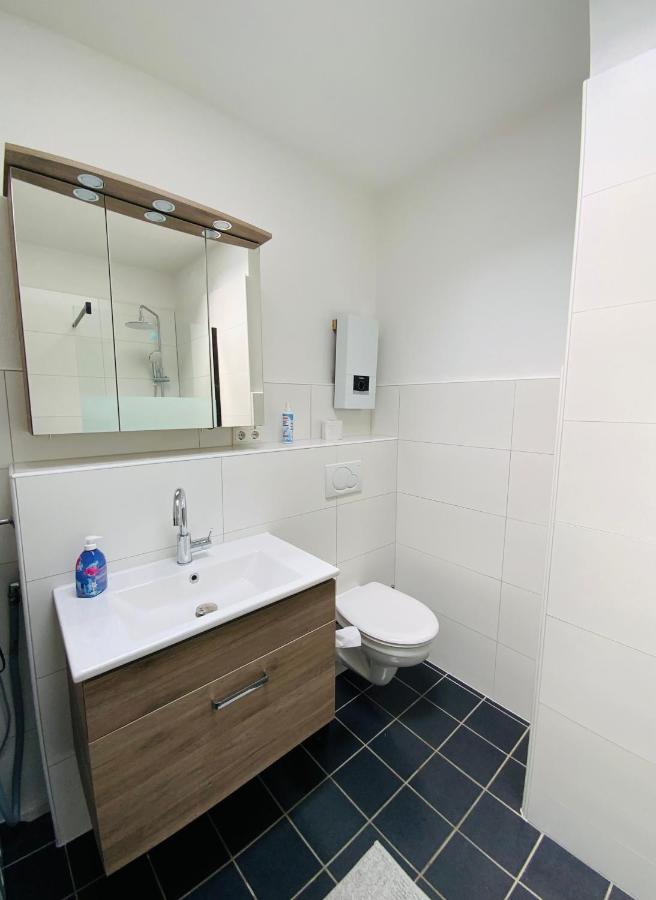 Sehr Schoenes Haus Mit Terasse Naehe Duesseldorf Apartman Krefeld Kültér fotó